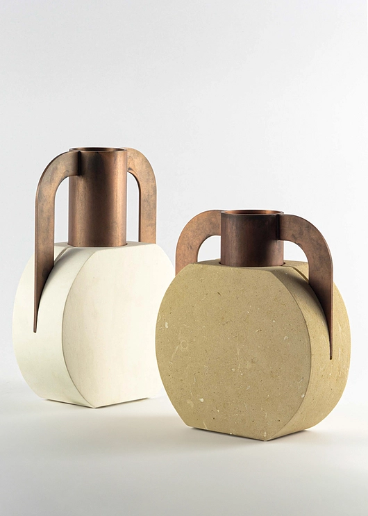 Aampolle Vases