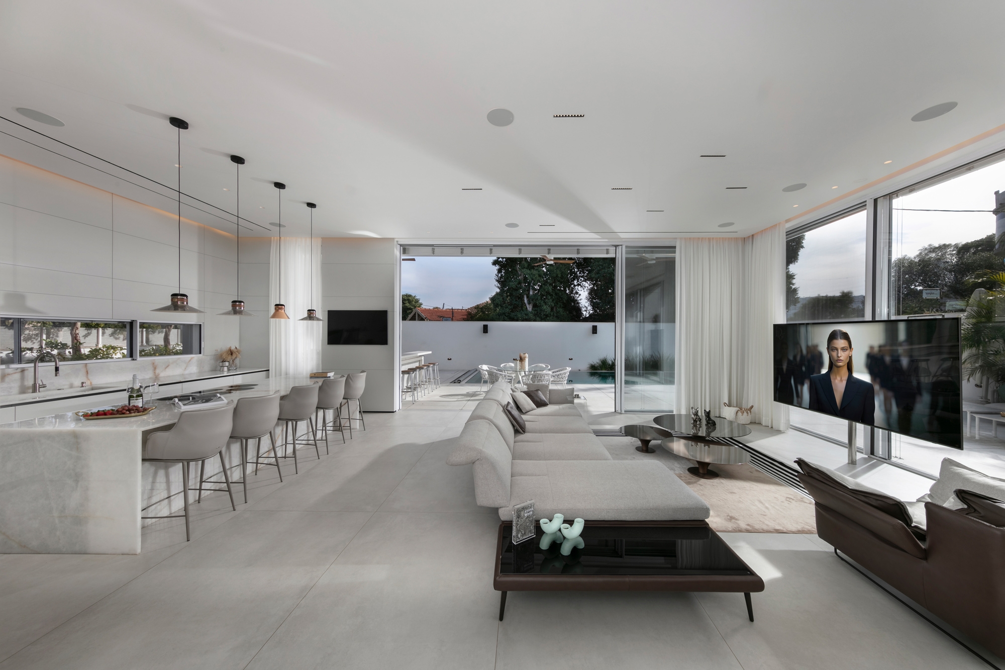 Minimal Sliding System – Motion 51