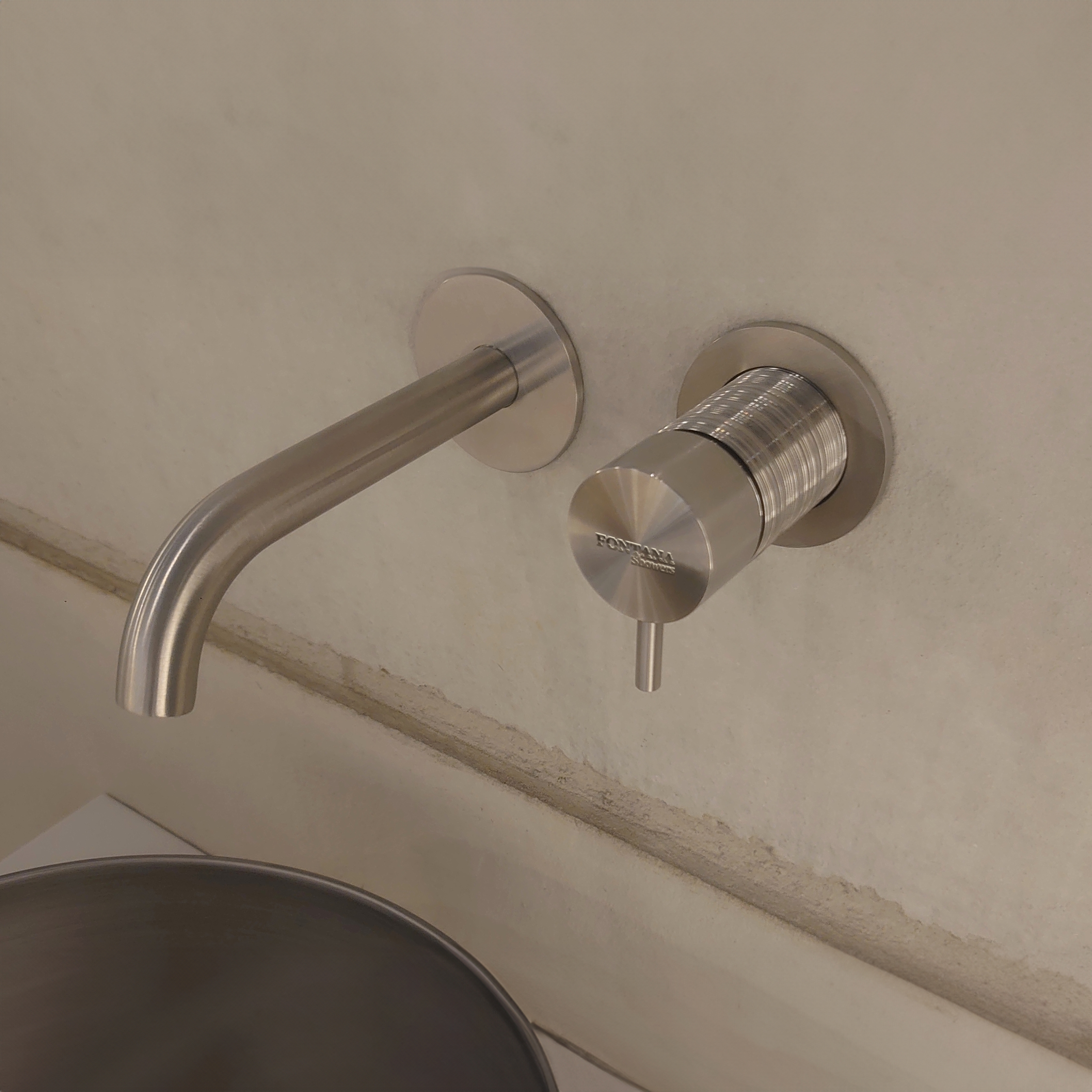 Wall-Mounted Faucet with Round Pin Wall Mixer