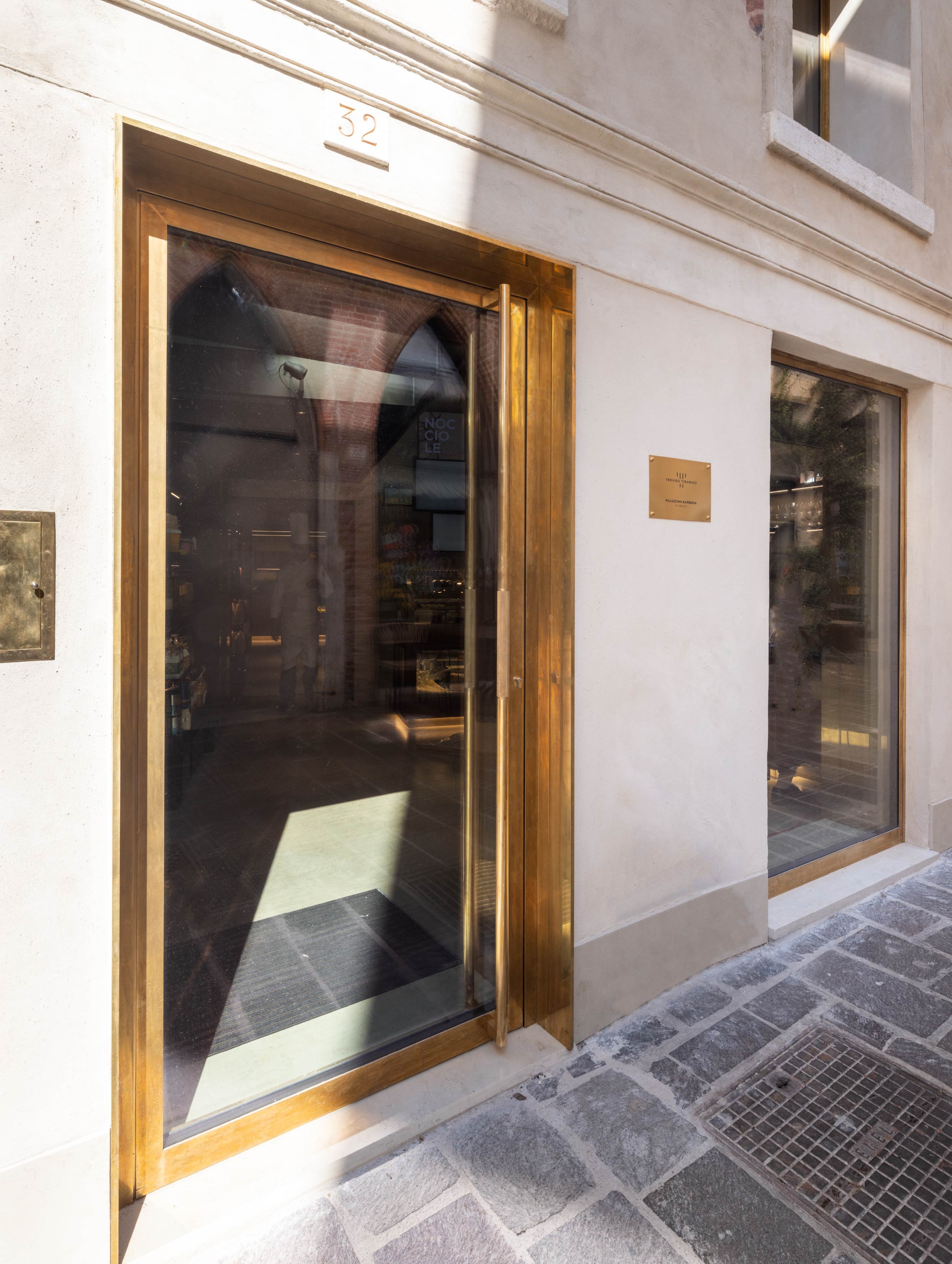 Window Systems - B75 TB