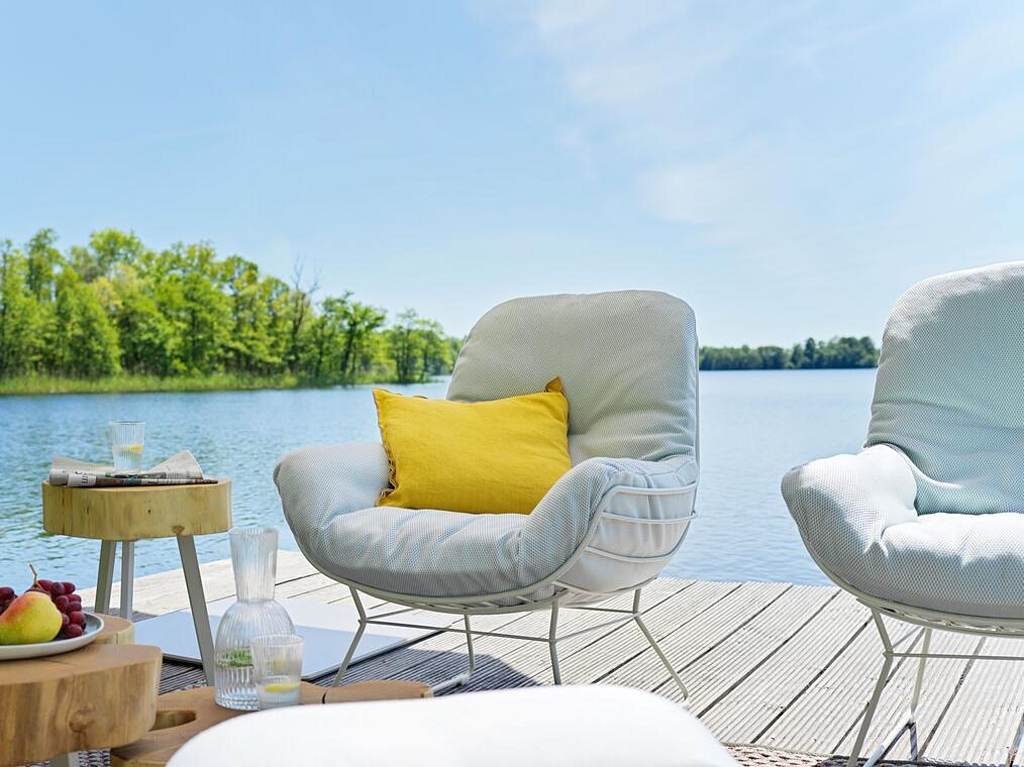 Outdoor Loungers - Leyasol