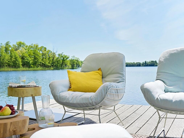 Leyasol Lounge Chair