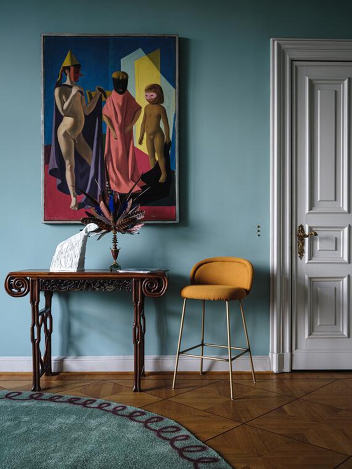 Counter & Barstools - Ona