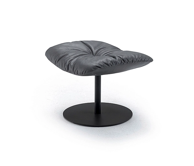 Leya Ottoman