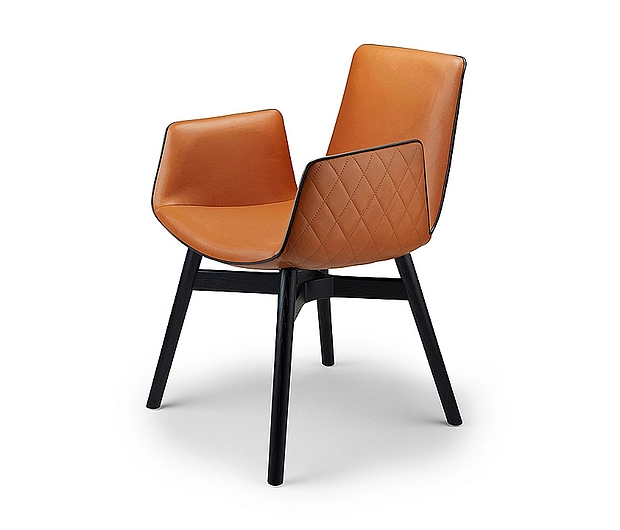 Armchair High - Amelie