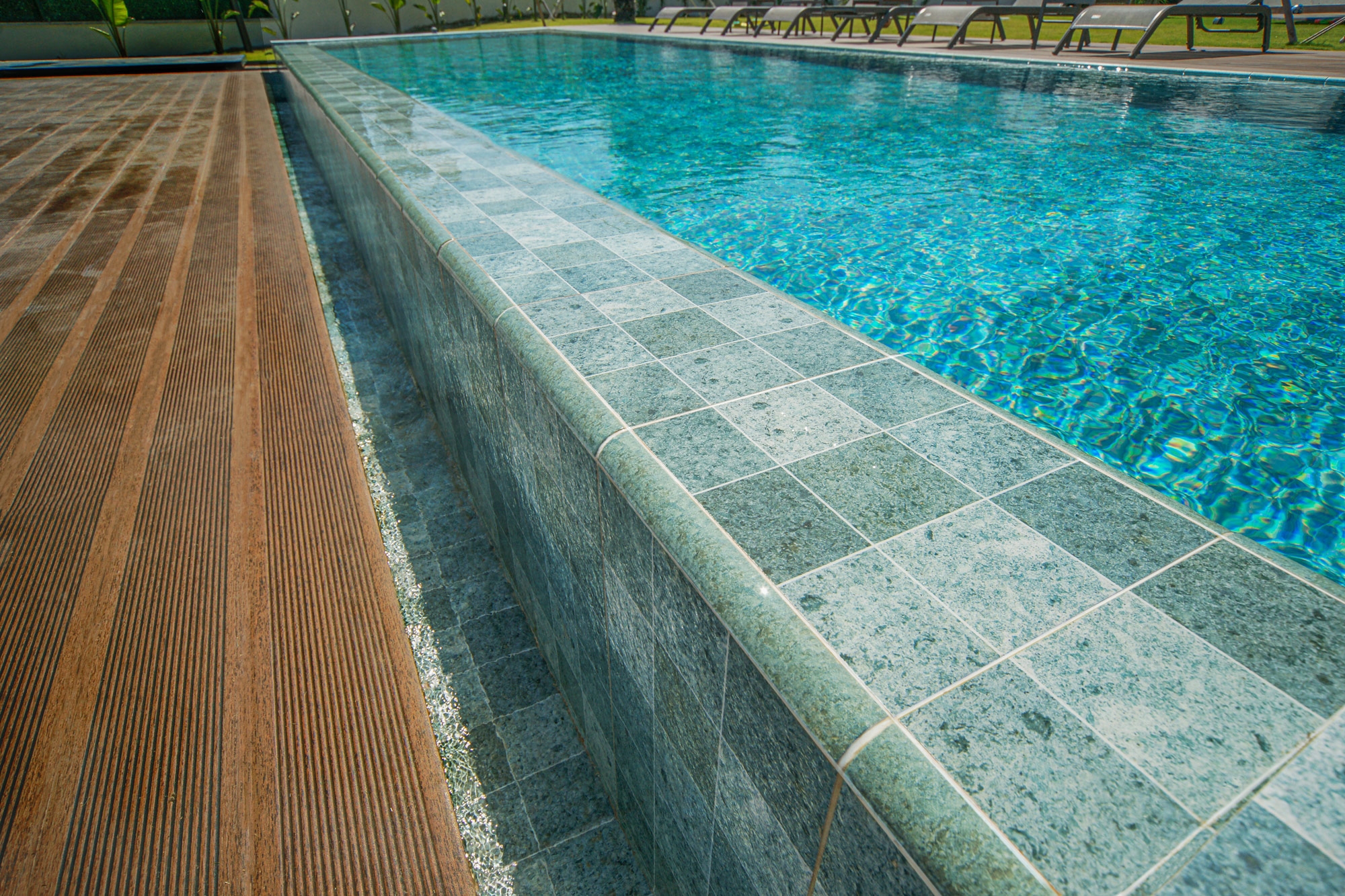 Pool Accessories - Porcelain Floor Joints