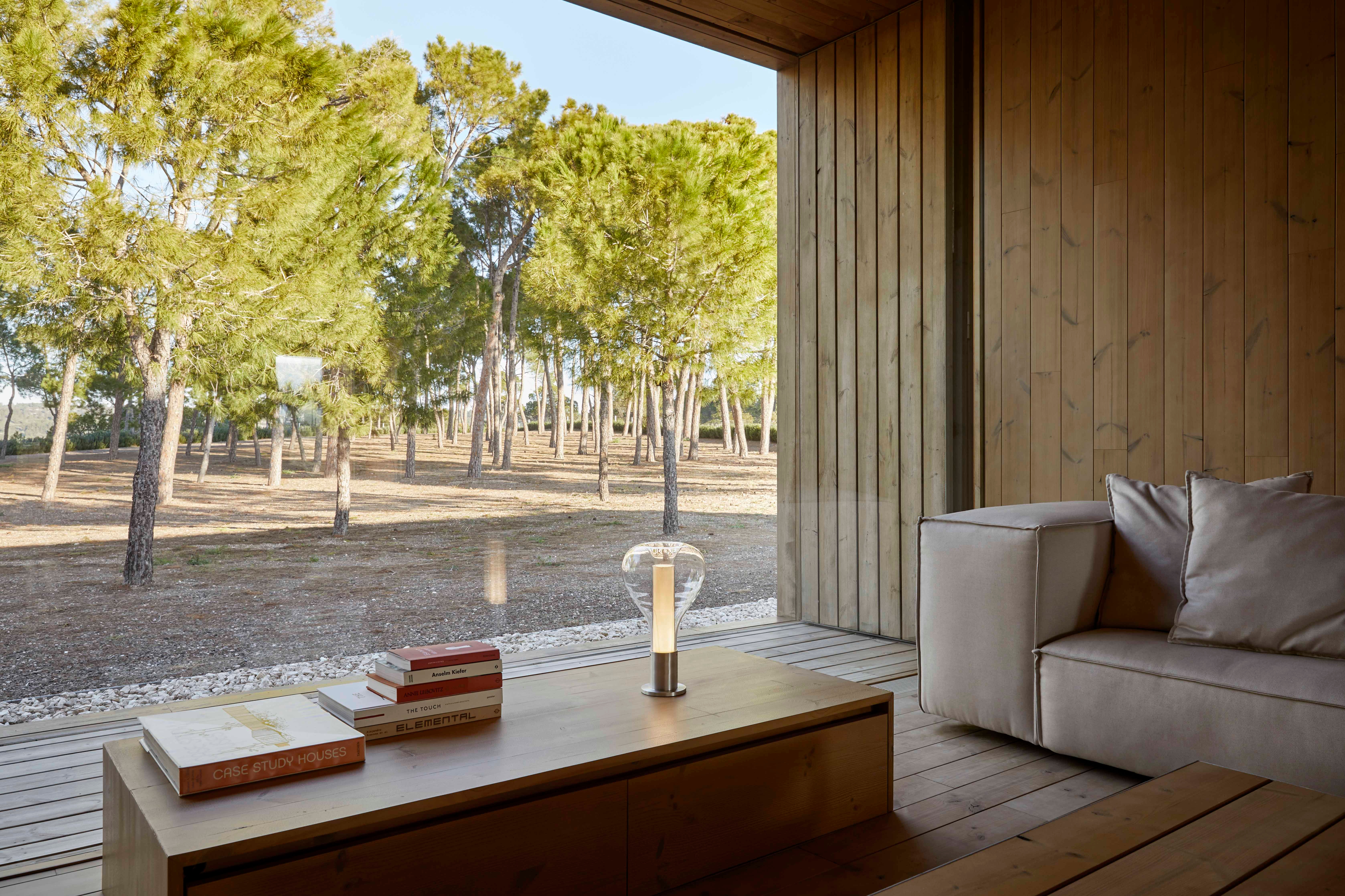 Accent light at Refugio