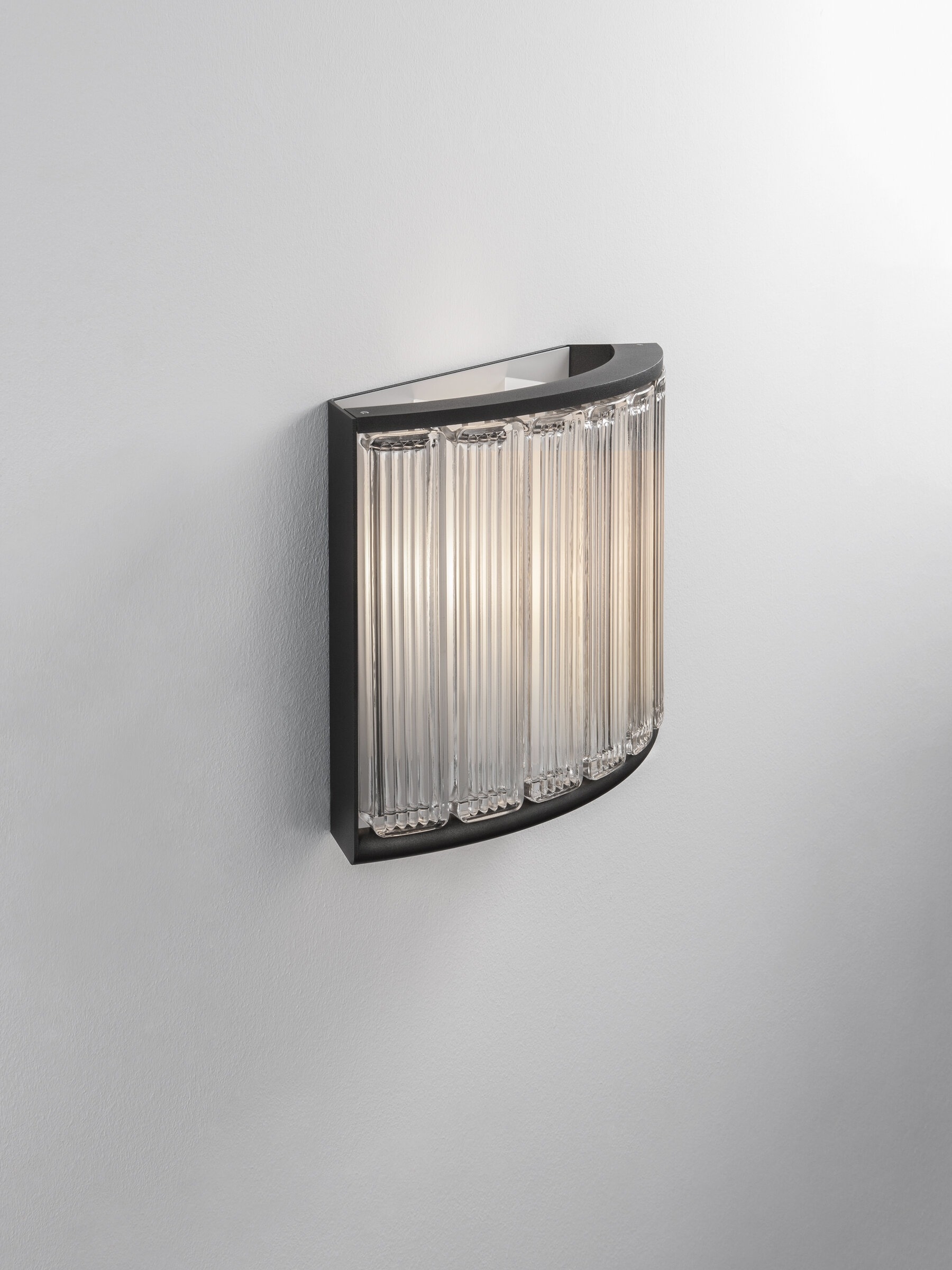 Wall & Pendant Lamps - Estadio