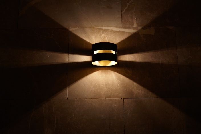 Lighting fixtures - Luz Oculta Metal and Wood