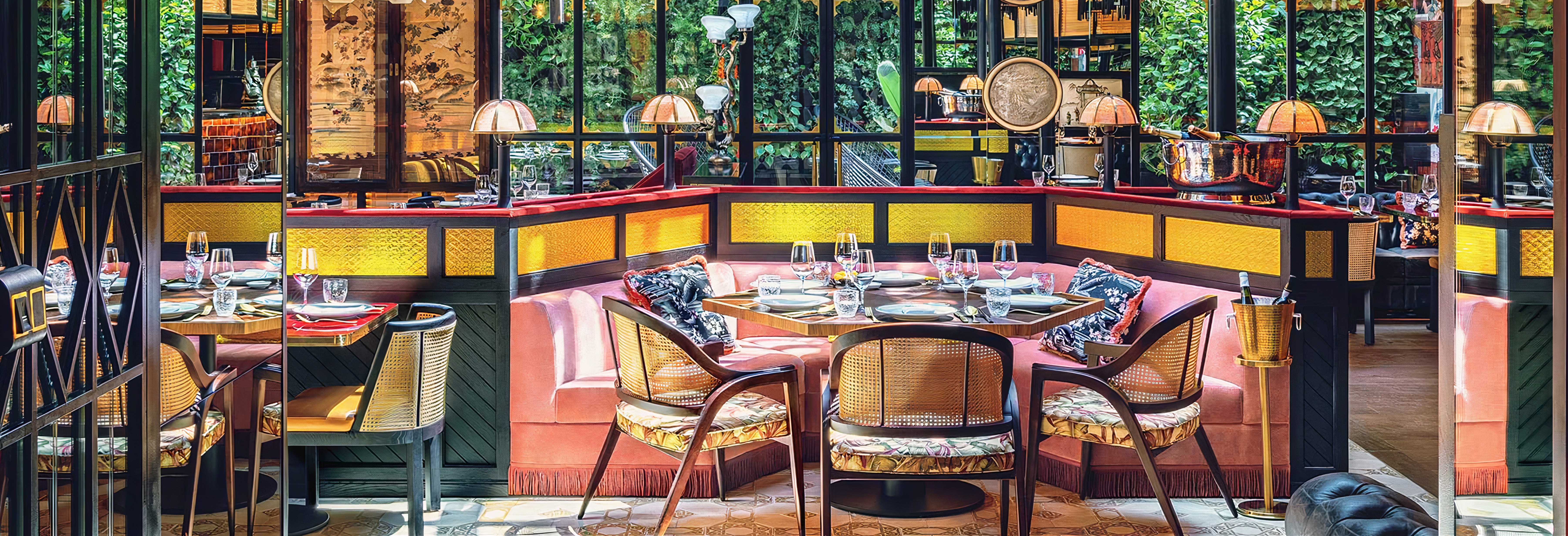 Lighting in JNcQUOI Asia Restaurant