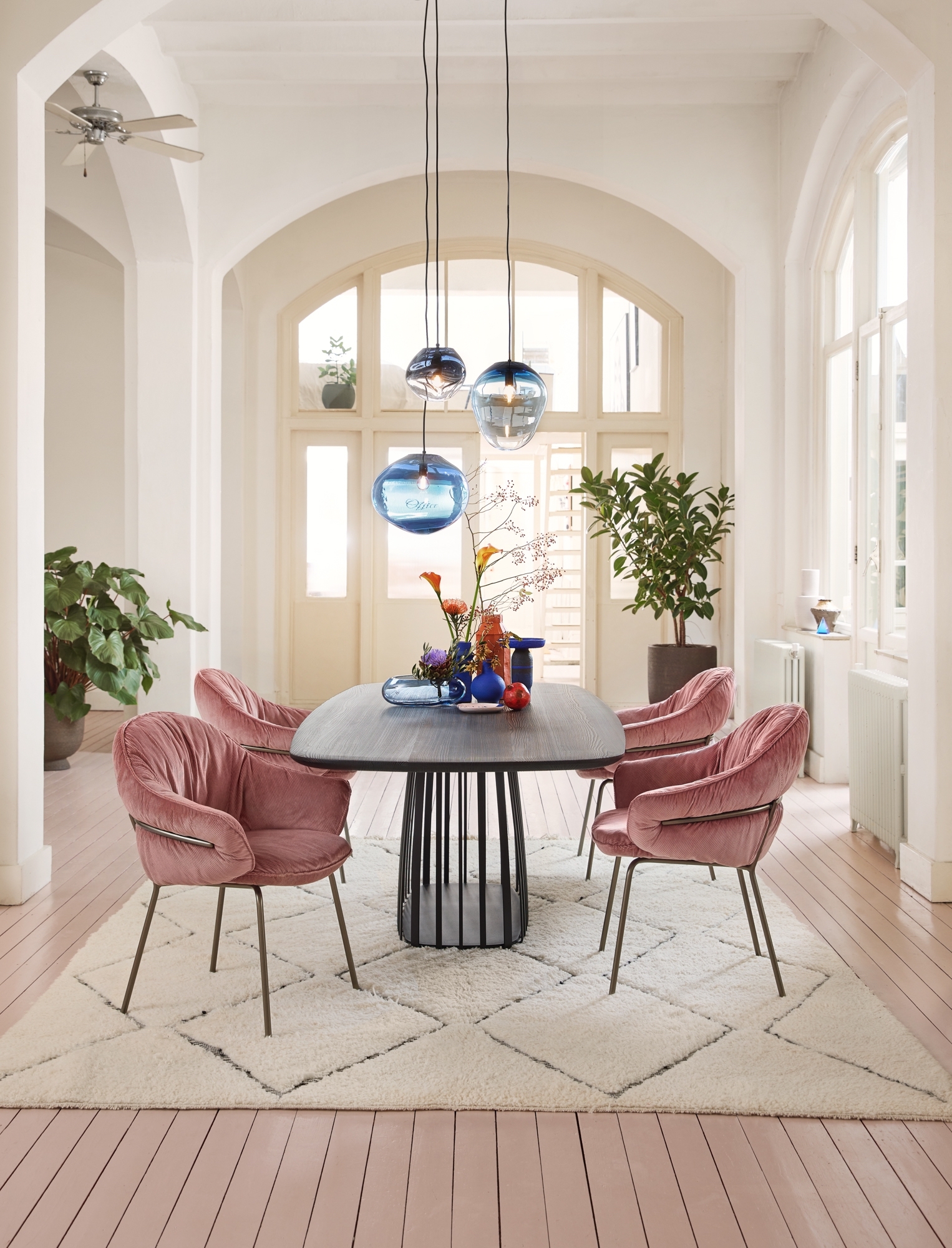 Interior Seating - Marie