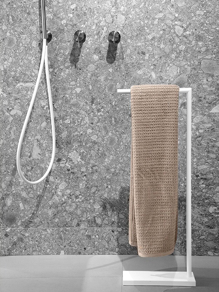 Hotel Bathroom Accessories - Free Towel Stand