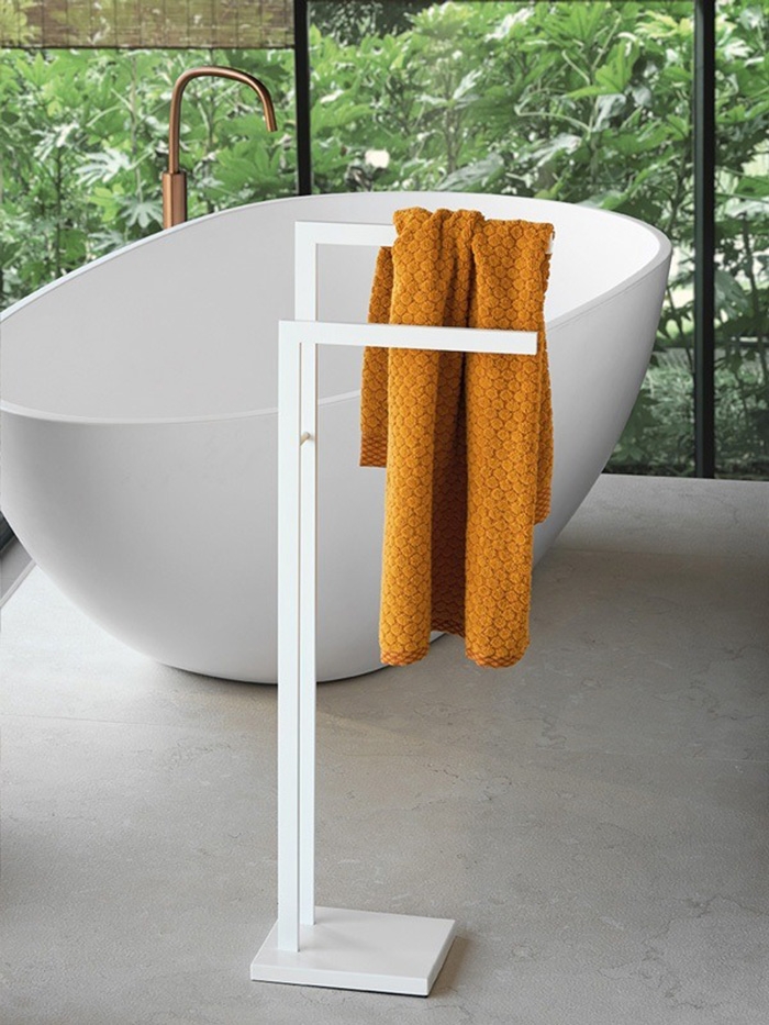 Hotel Bathroom Accessories - Free Towel Stand