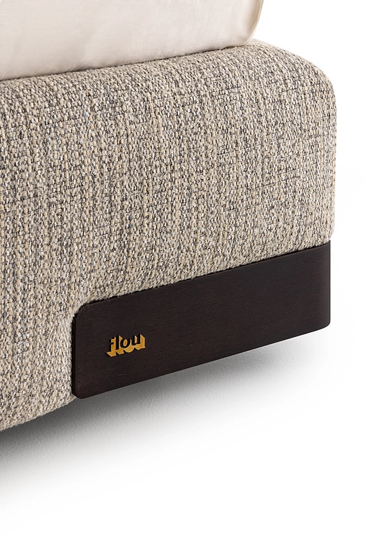 Elia bed