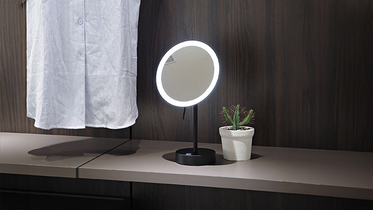 Hotel Bathroom Accessories - Magnifying LED Mirrors