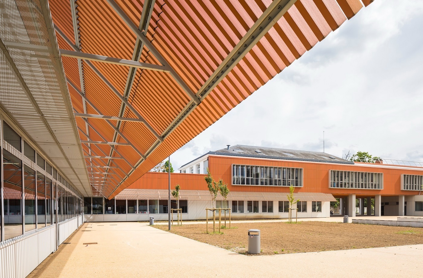 Modular Ceramic Facade at Lycée Gustave Monod