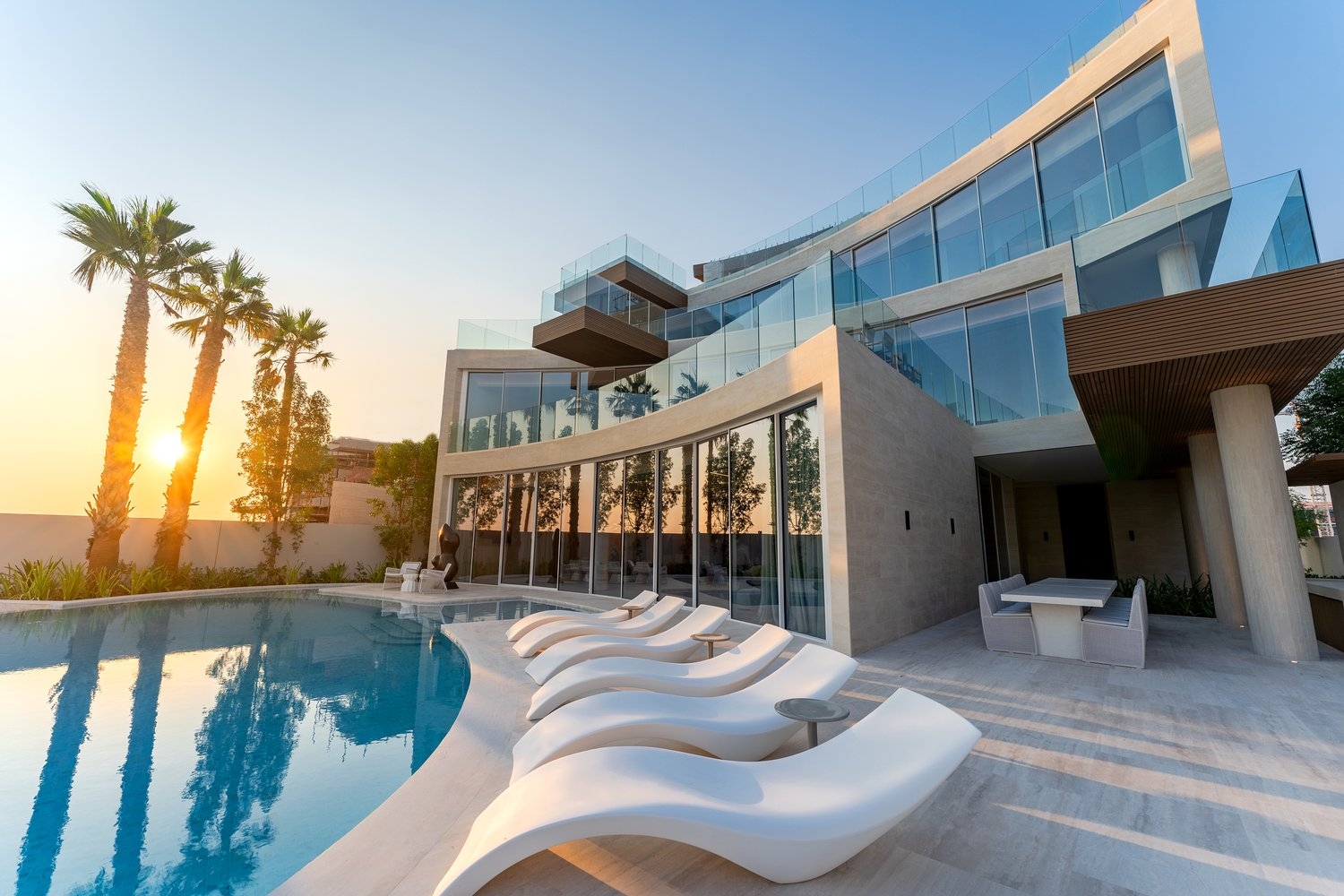 Facade Systems in Dubai Villas