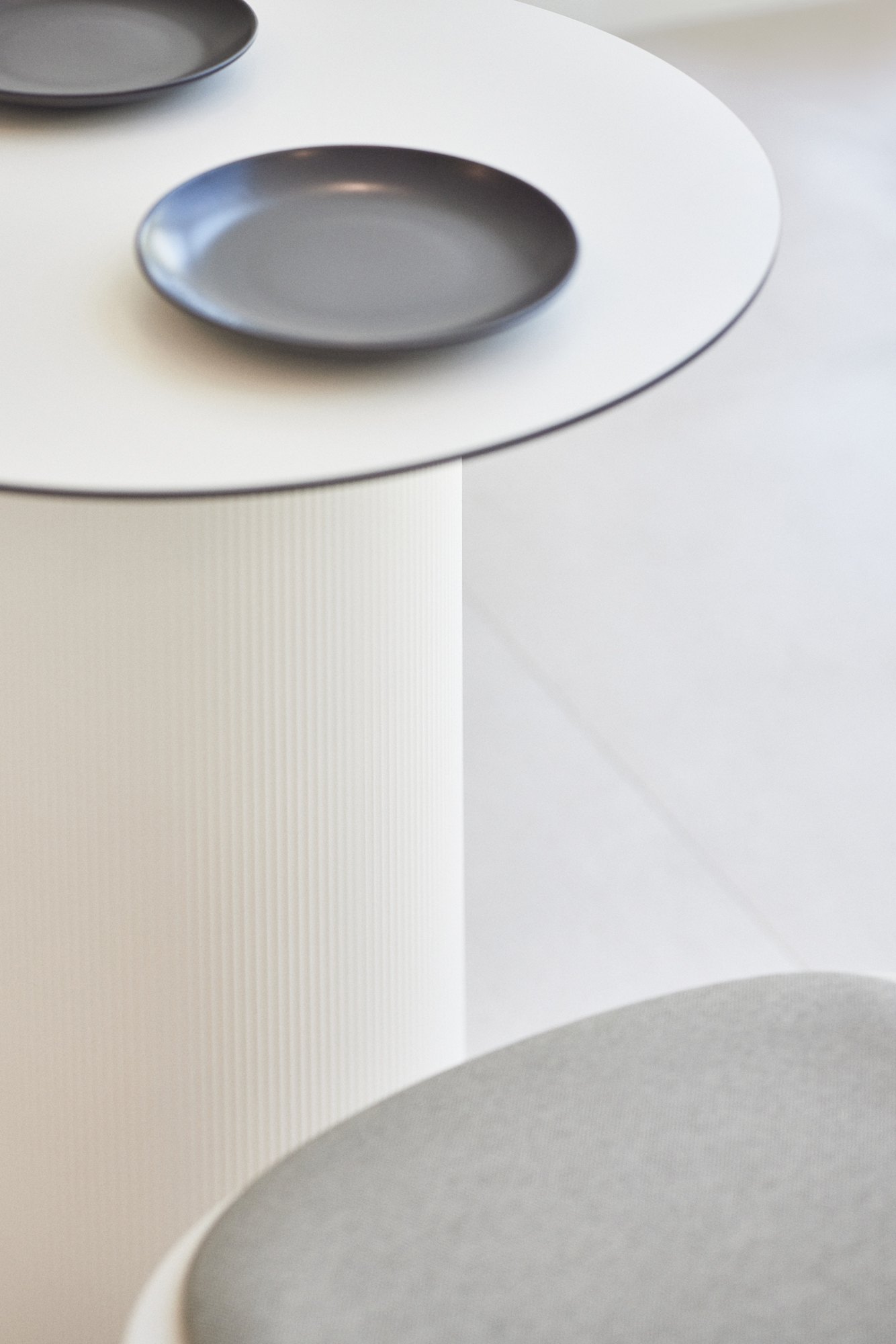 Tables - Dorik Series