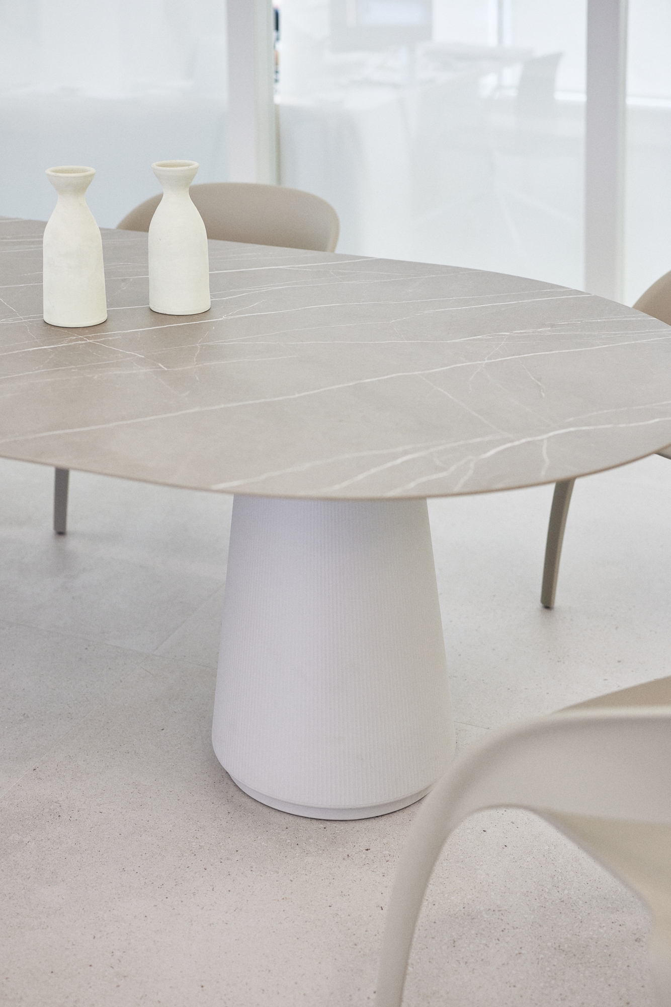 Tables - Dorik Series