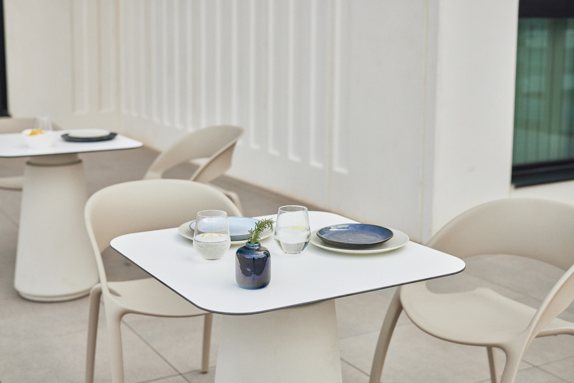 Tables - Dorik Series