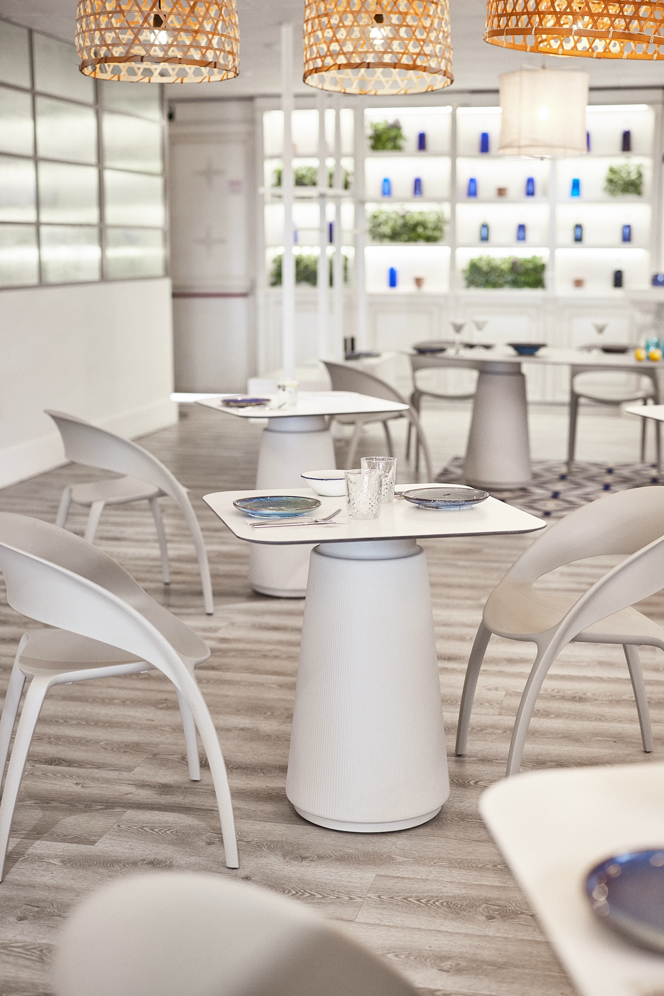 Tables - Dorik Series