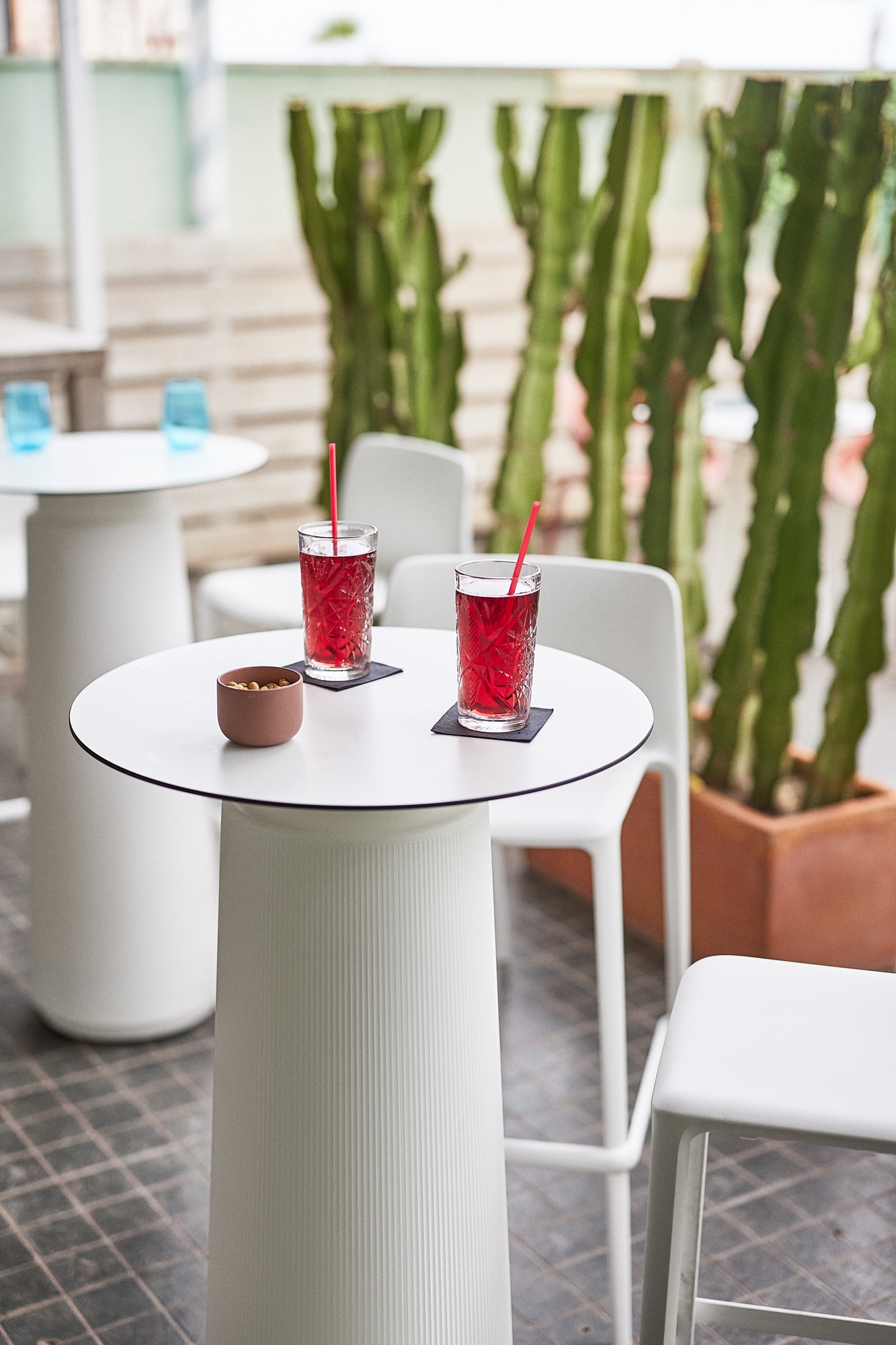 Tables - Dorik Series