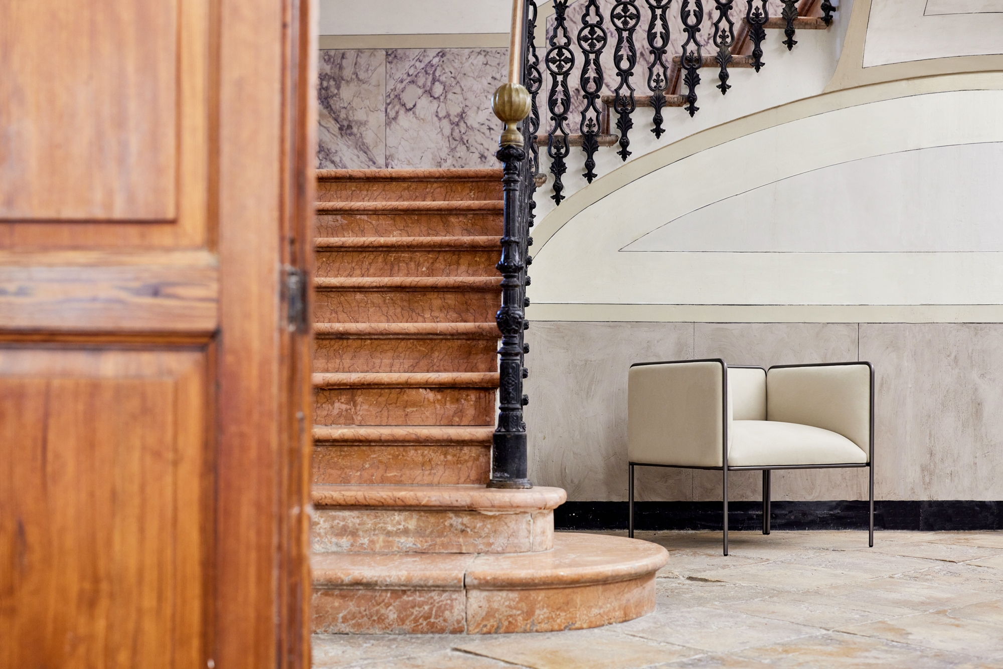 Sofas & Armchairs - Meetia Series