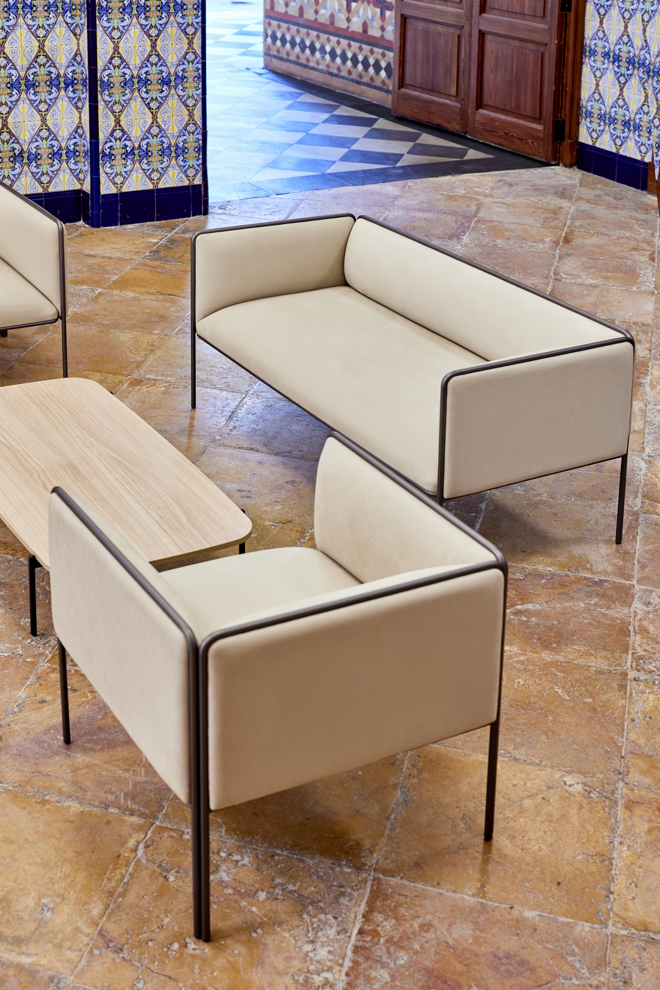 Sofas & Armchairs - Meetia Series