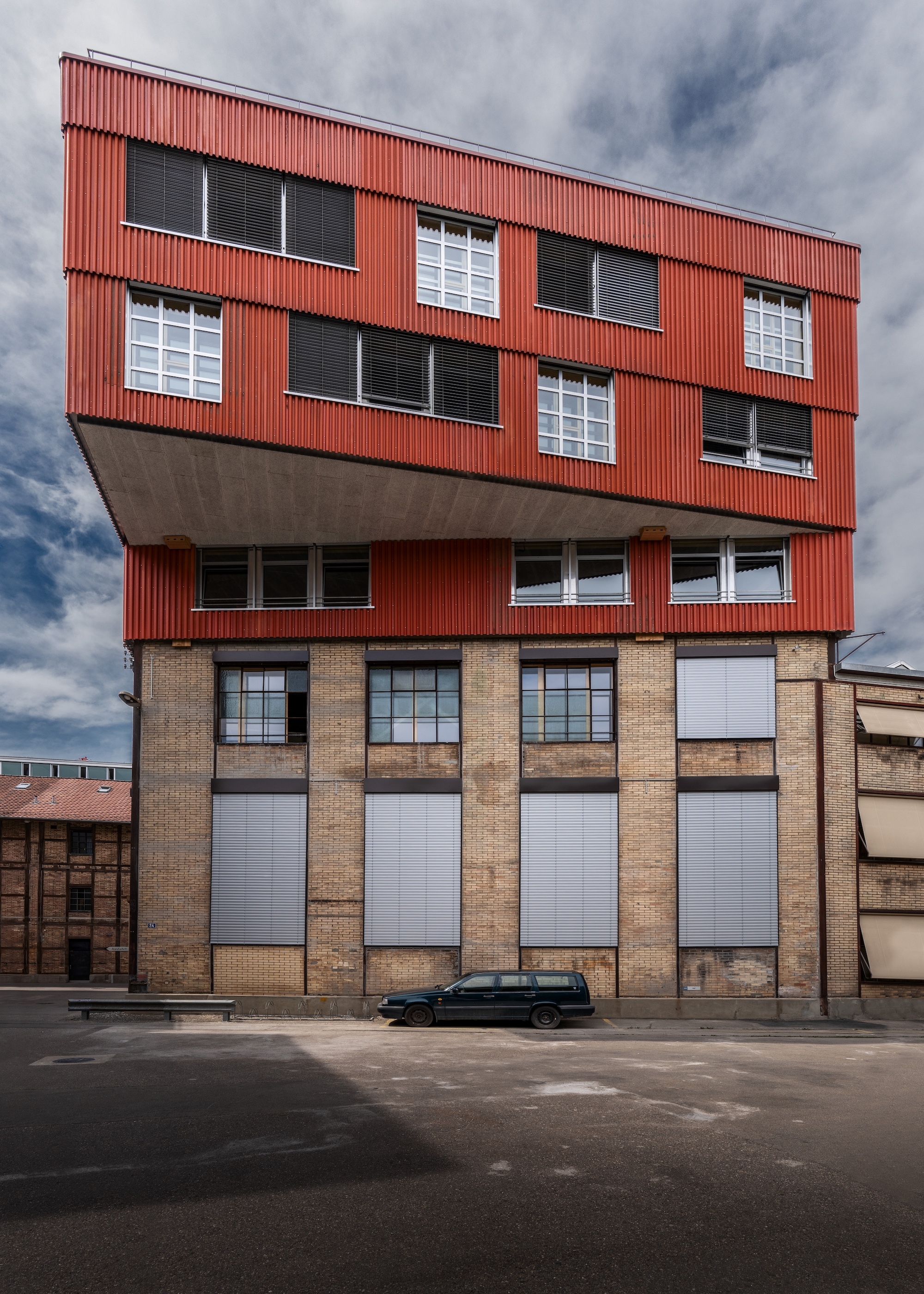 Reused External Venetian Blinds at K118 Winterthur