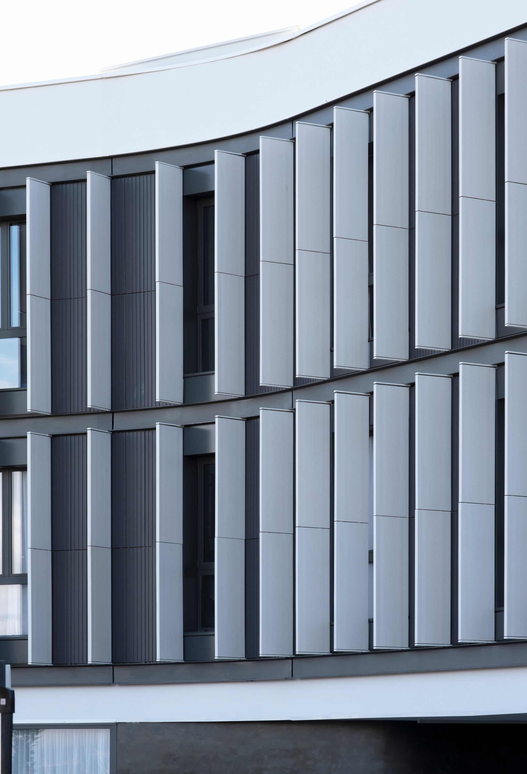 Stoneware Façade Systems in Madrid Residence