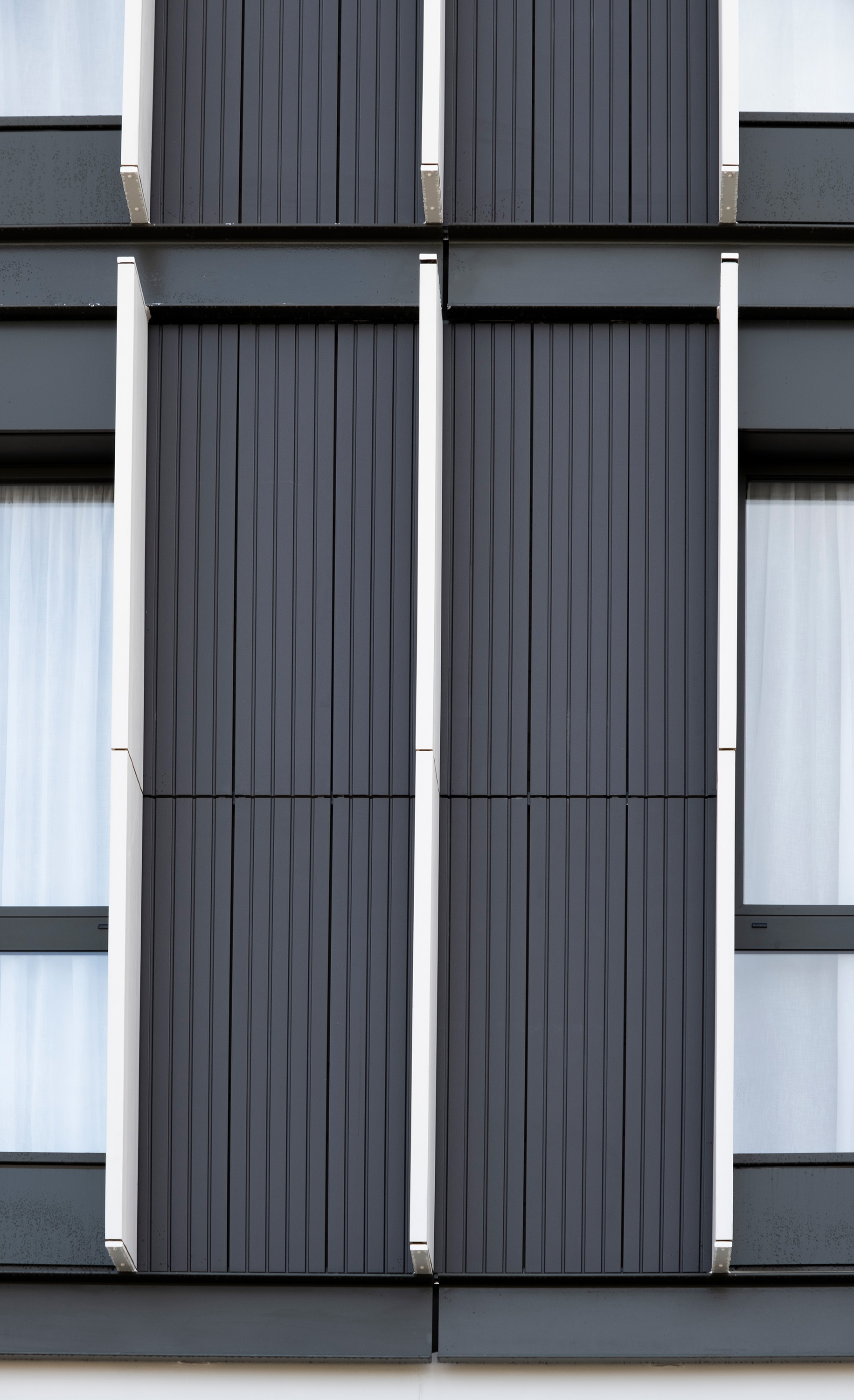 Stoneware Façade Systems in Madrid Residence