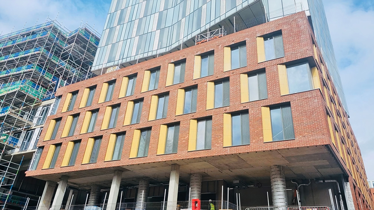 Stoneware Façade in Leeds Student Residence