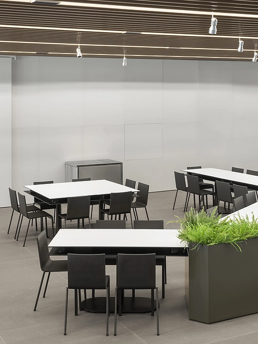 PRINCIPLES work tables at Bologna Business School