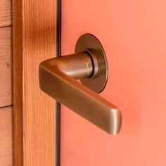 Materials & Finishes