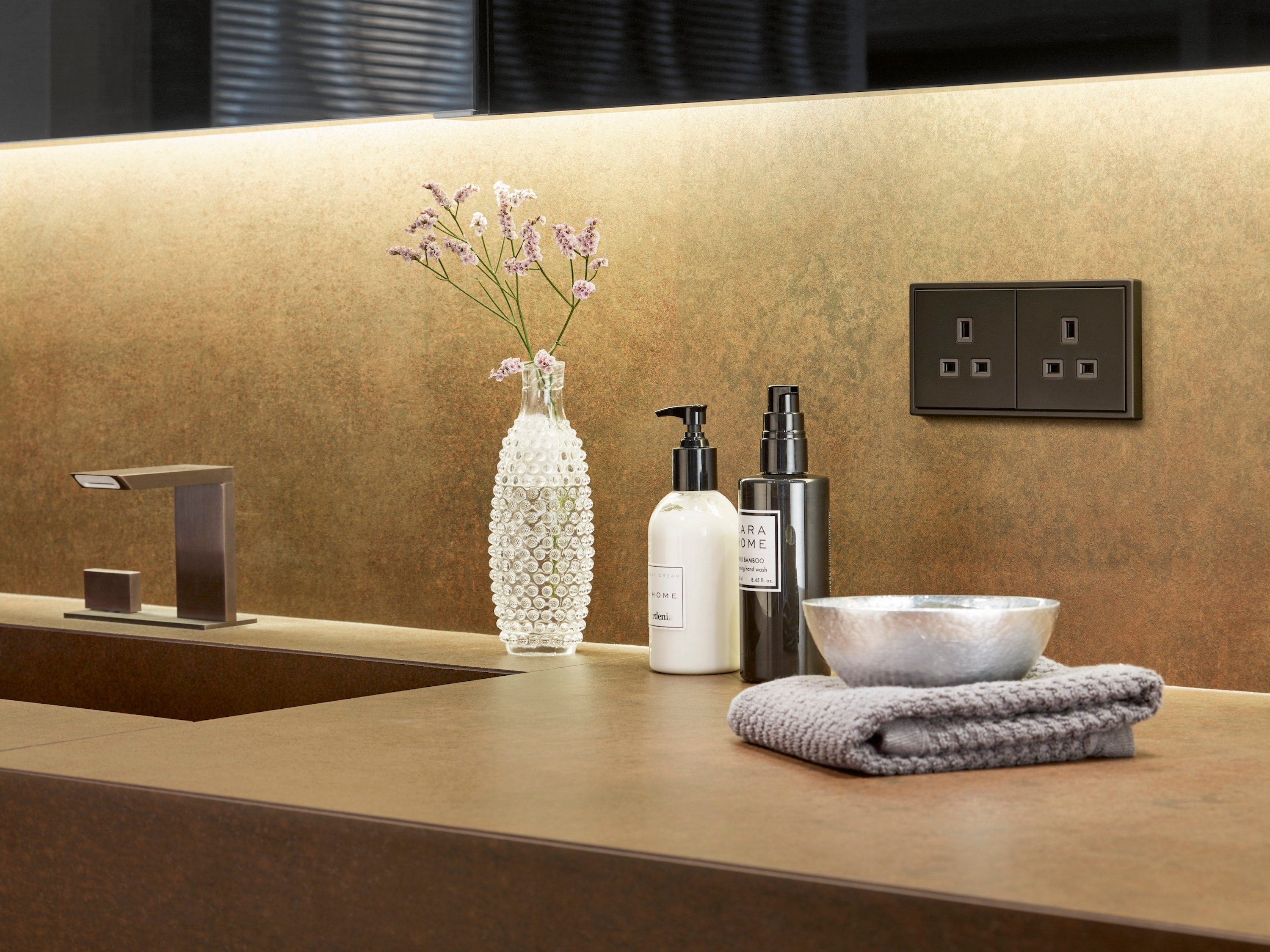 Light Switch - LS ZERO