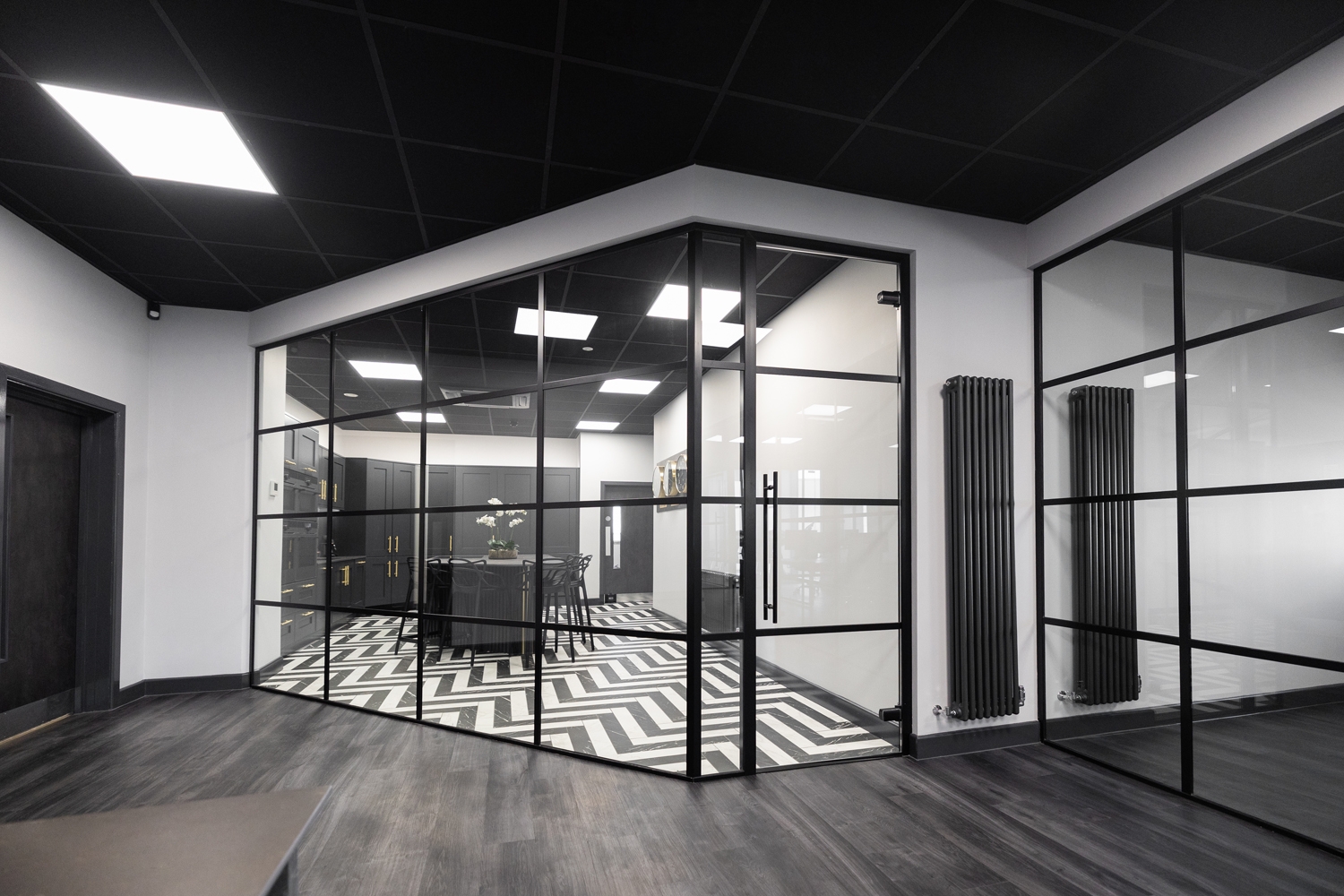 3M™ FASARA™ Glass Finishes at Innova Kitchens