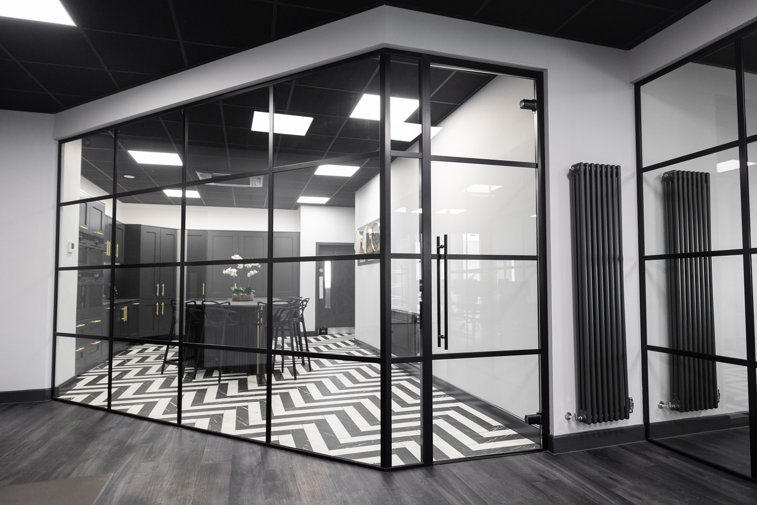 3M™ FASARA™ Glass Finishes at Innova Kitchens