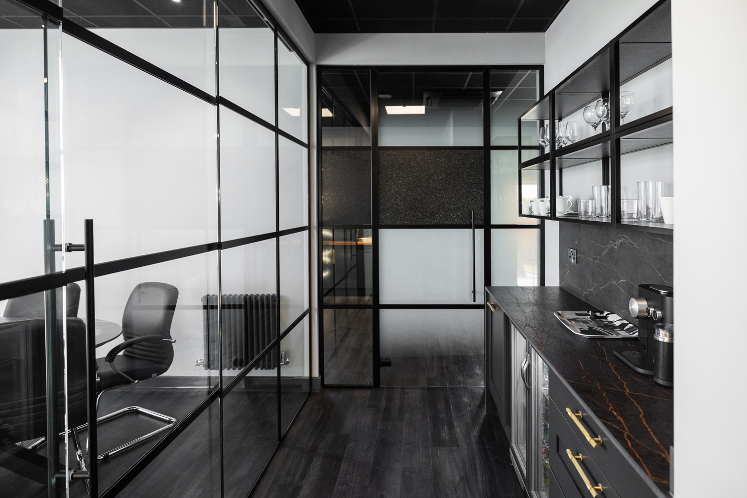 3M™ FASARA™ Glass Finishes at Innova Kitchens