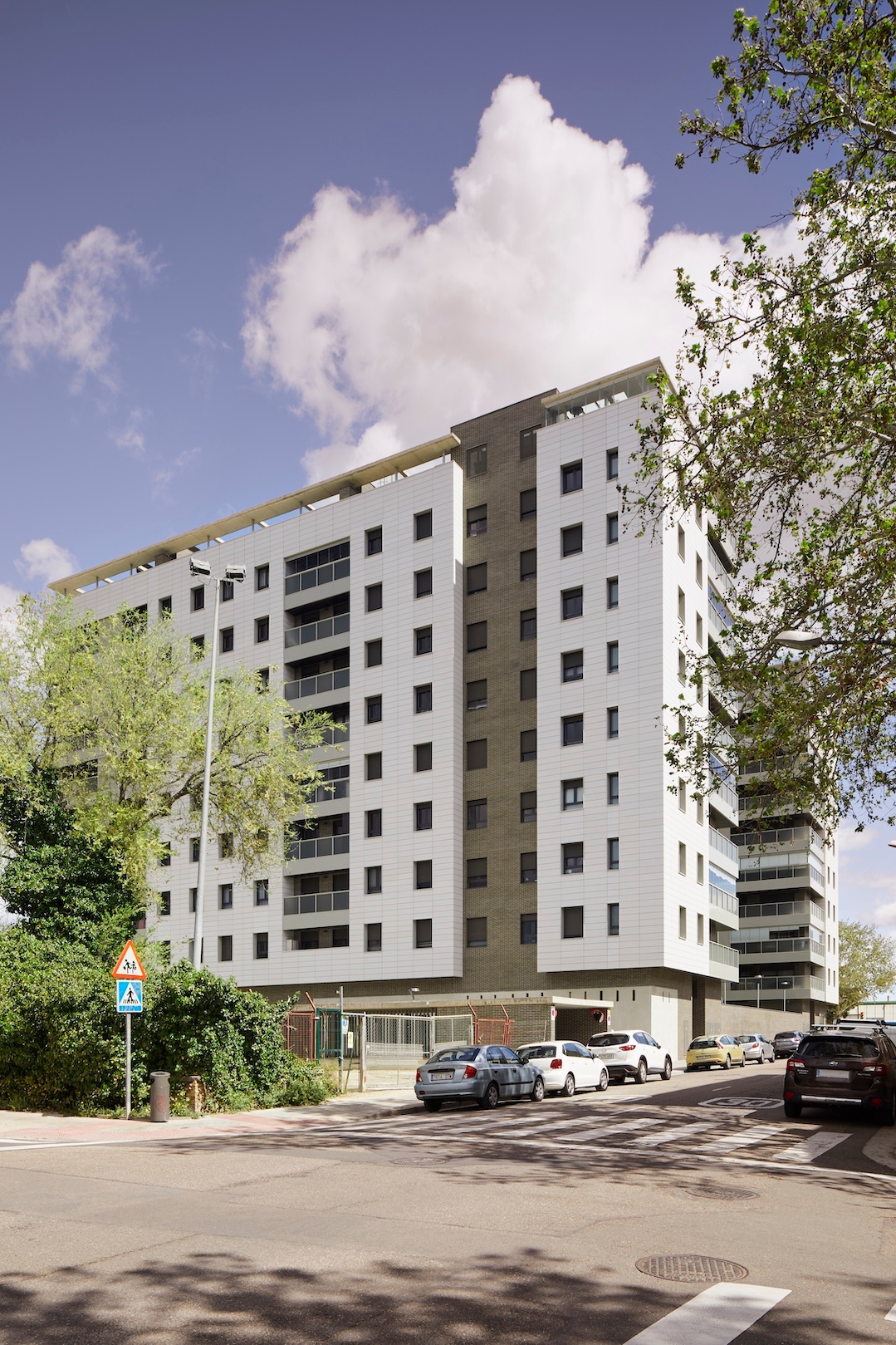 Ventilated Facade Ceramic Tiles - Faveker