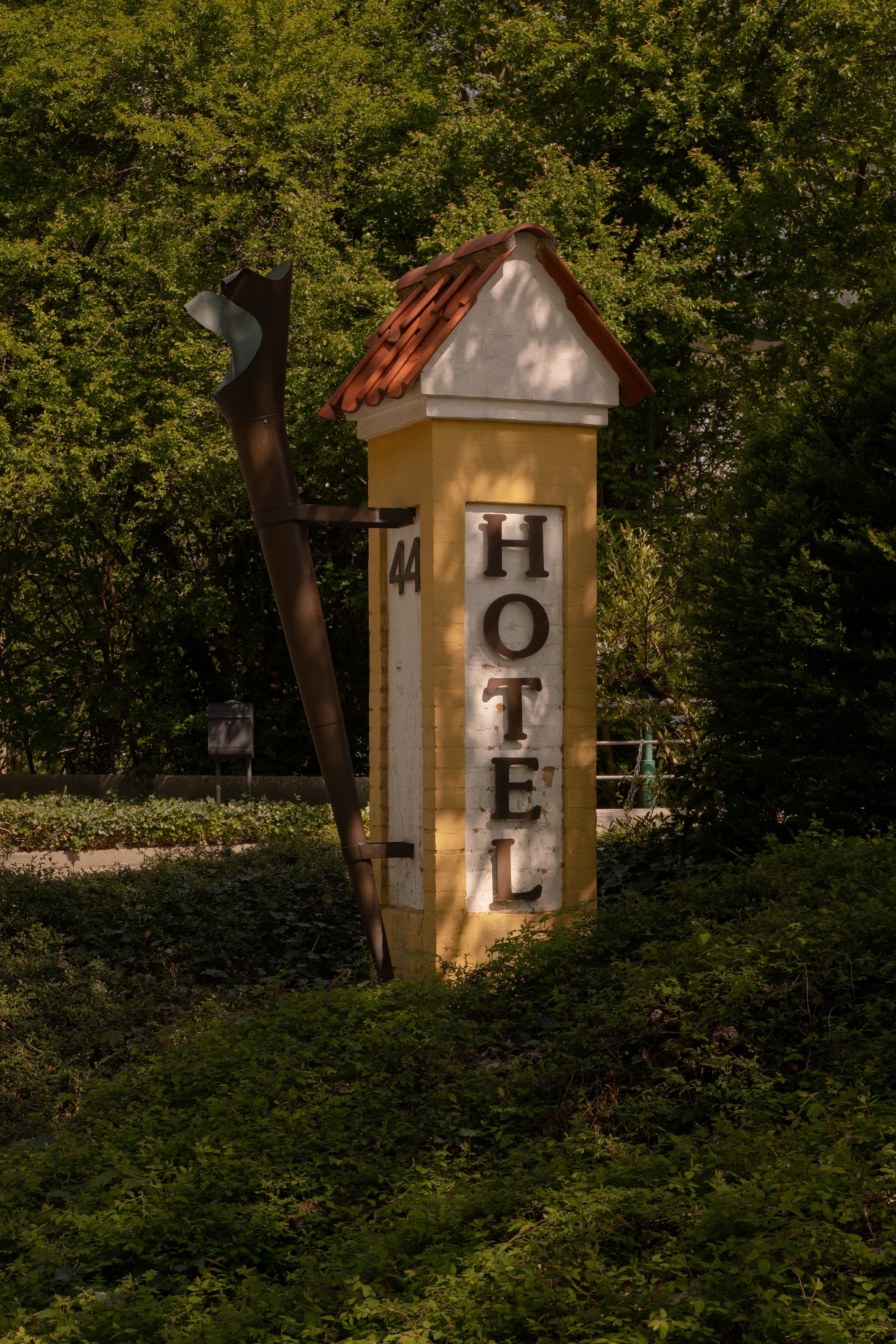 Lighting Fixtures at Fakkelgaarden Restaurant