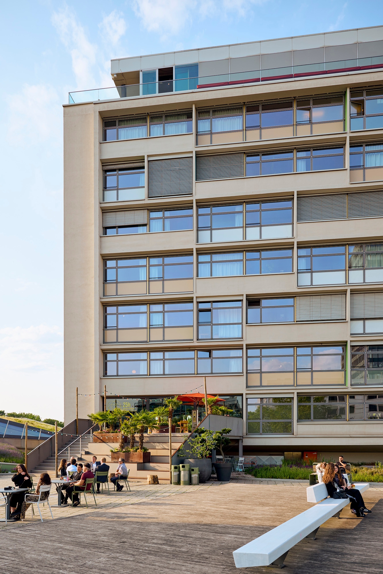 Recycled Bathtubs & Shower Tray in Berlin Hotel