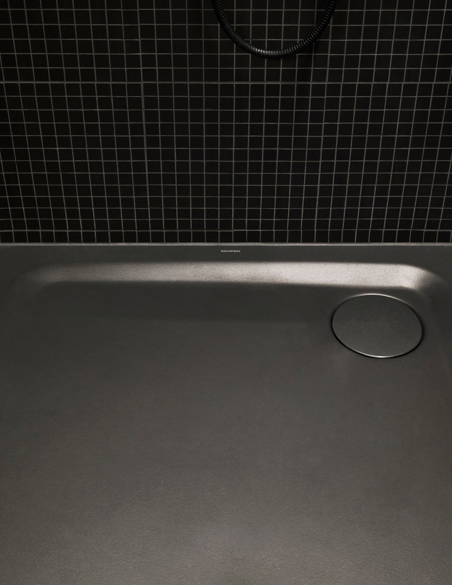 Recycled Bathtubs & Shower Tray in Berlin Hotel