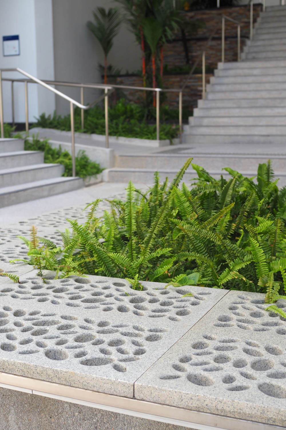 Sculptural Custom Seats in Yale Singapore College