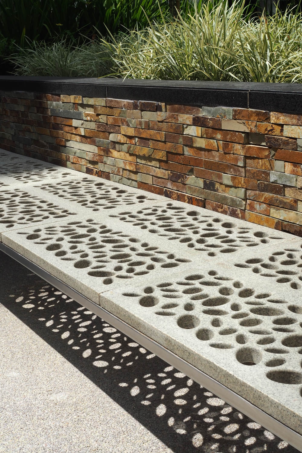 Sculptural Custom Seats in Yale Singapore College