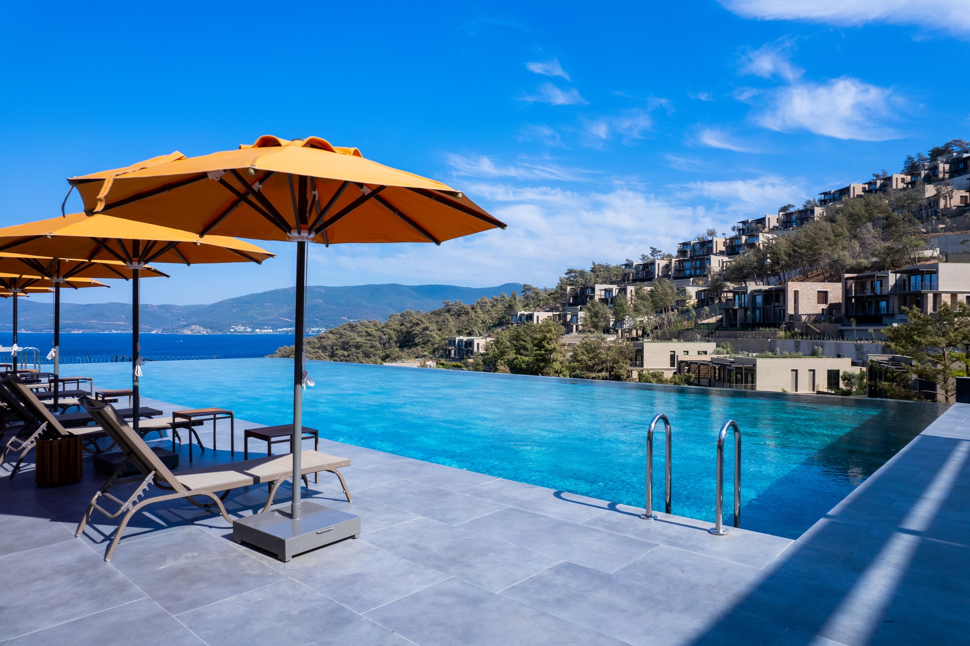 Infinity Pool Tiles - Natural Series