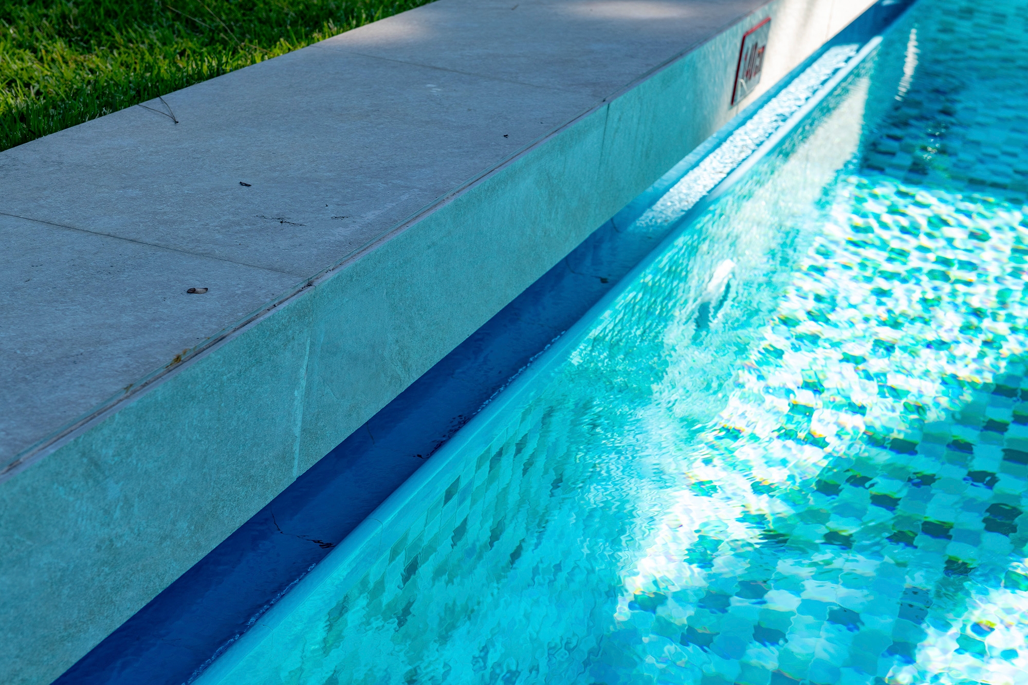 Porcelain Channels