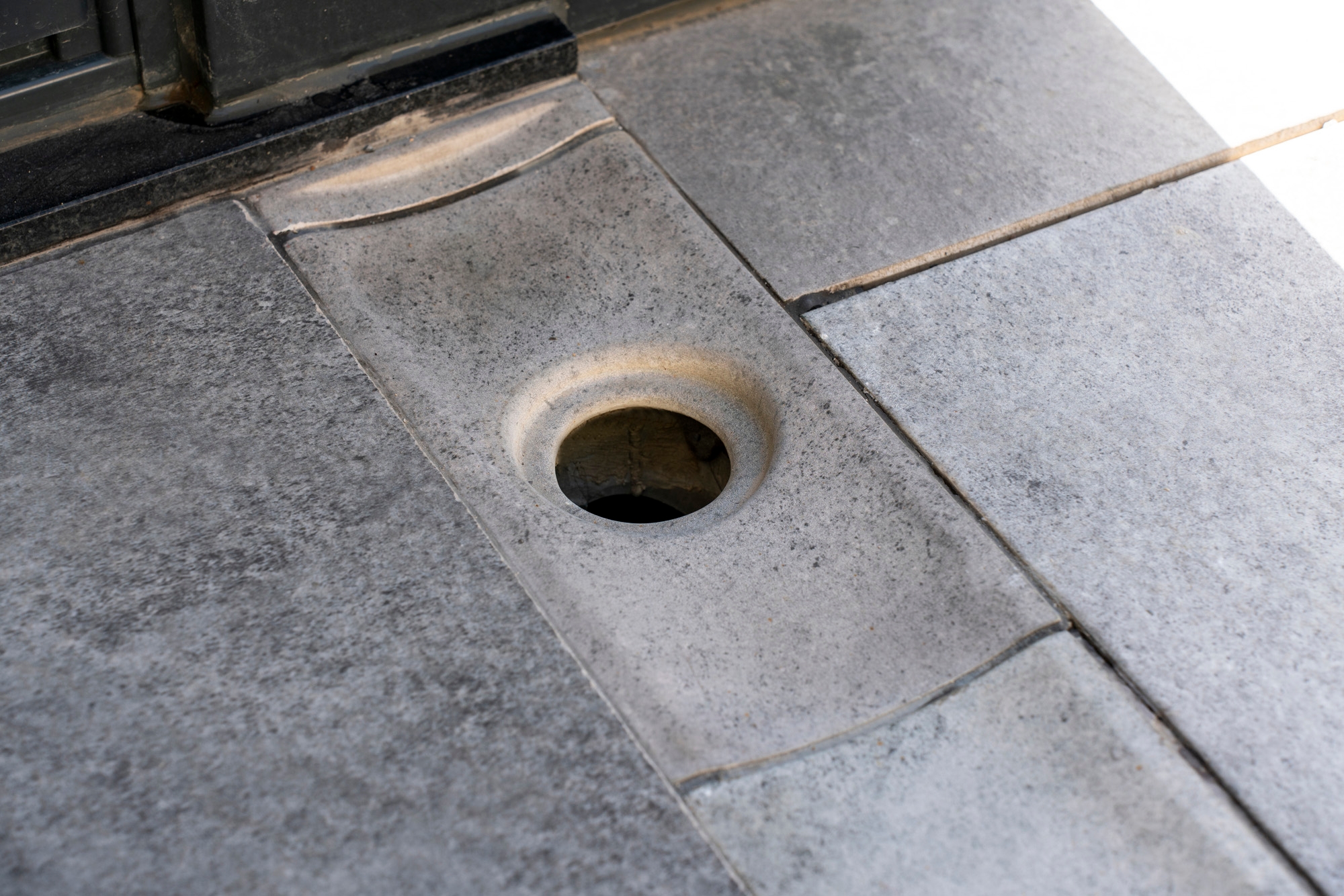 Porcelain Swimming Pool Rain Channels