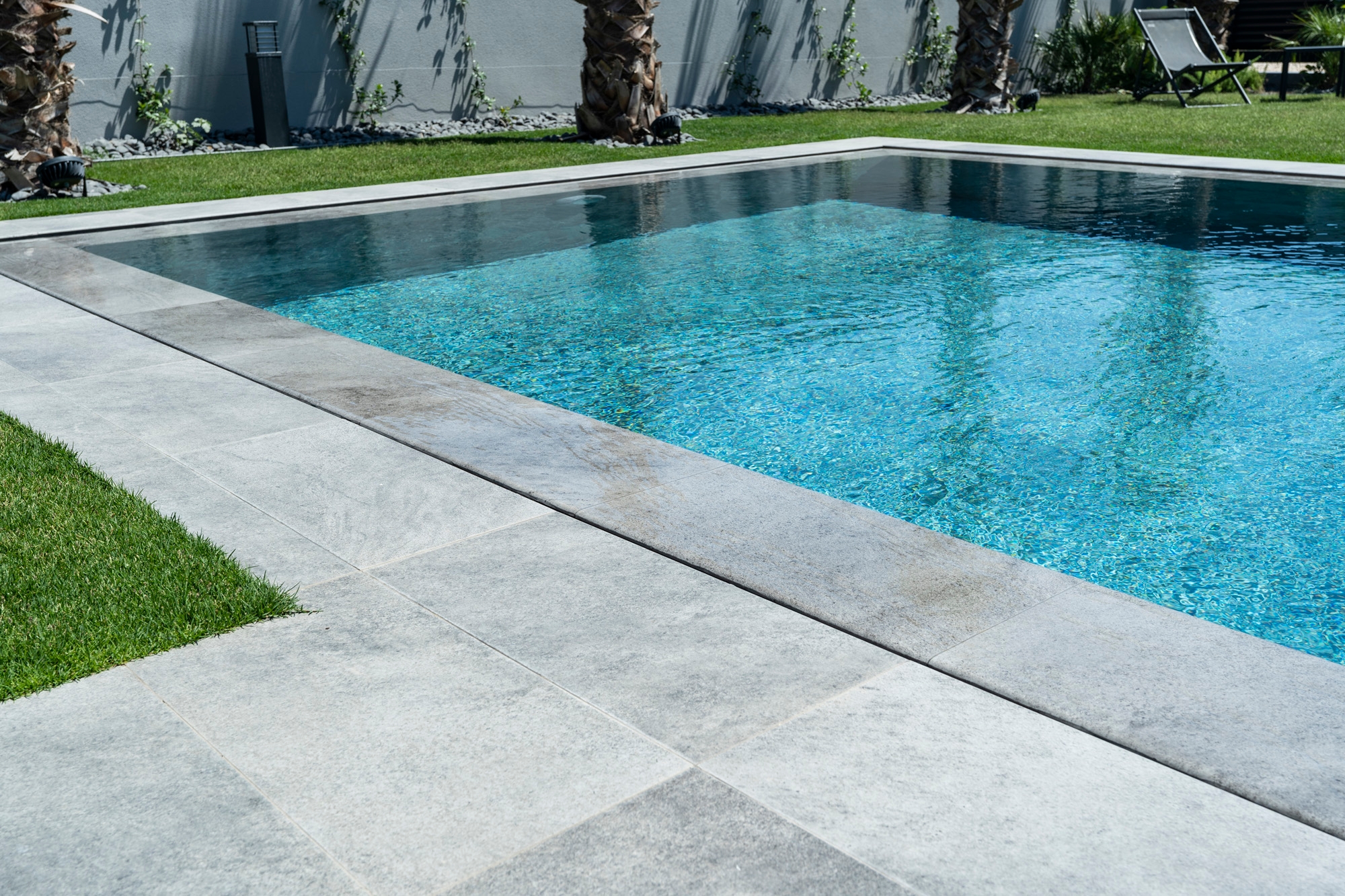 Porcelain Pool Tiles in Çeşme Villa