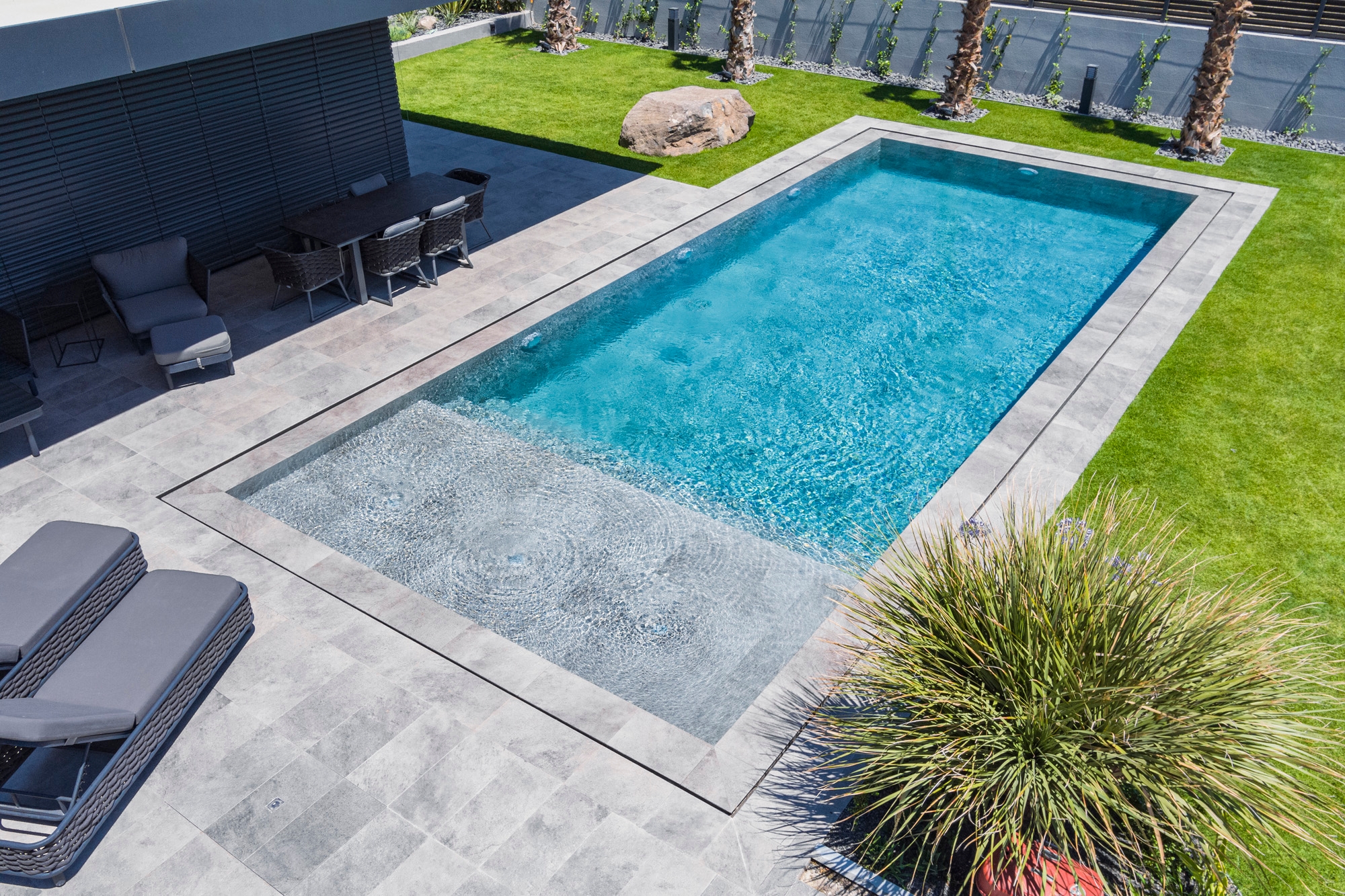 Porcelain Pool Tiles in Çeşme Villa