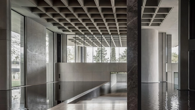 Powder-coated aluminum